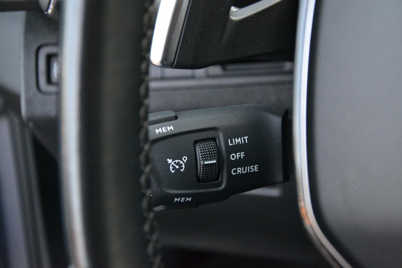 Peugeot 5008 1.5 HDi 130CV EAT8 ALLURE PELLE+RCAM+NAVI+FULL LED