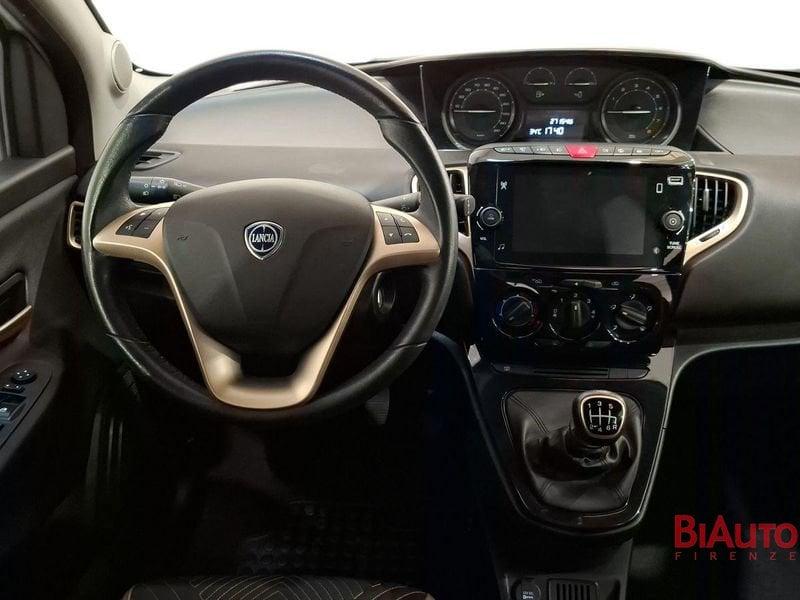 Lancia Ypsilon Ypsilon 1.0 firefly hybrid Alberta Ferretti s&s 70cv