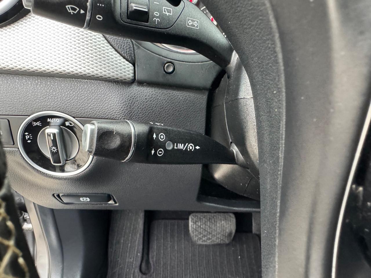 Mercedes-benz B180 1.5 DIESEL 109CV PREMIUM 11/2015