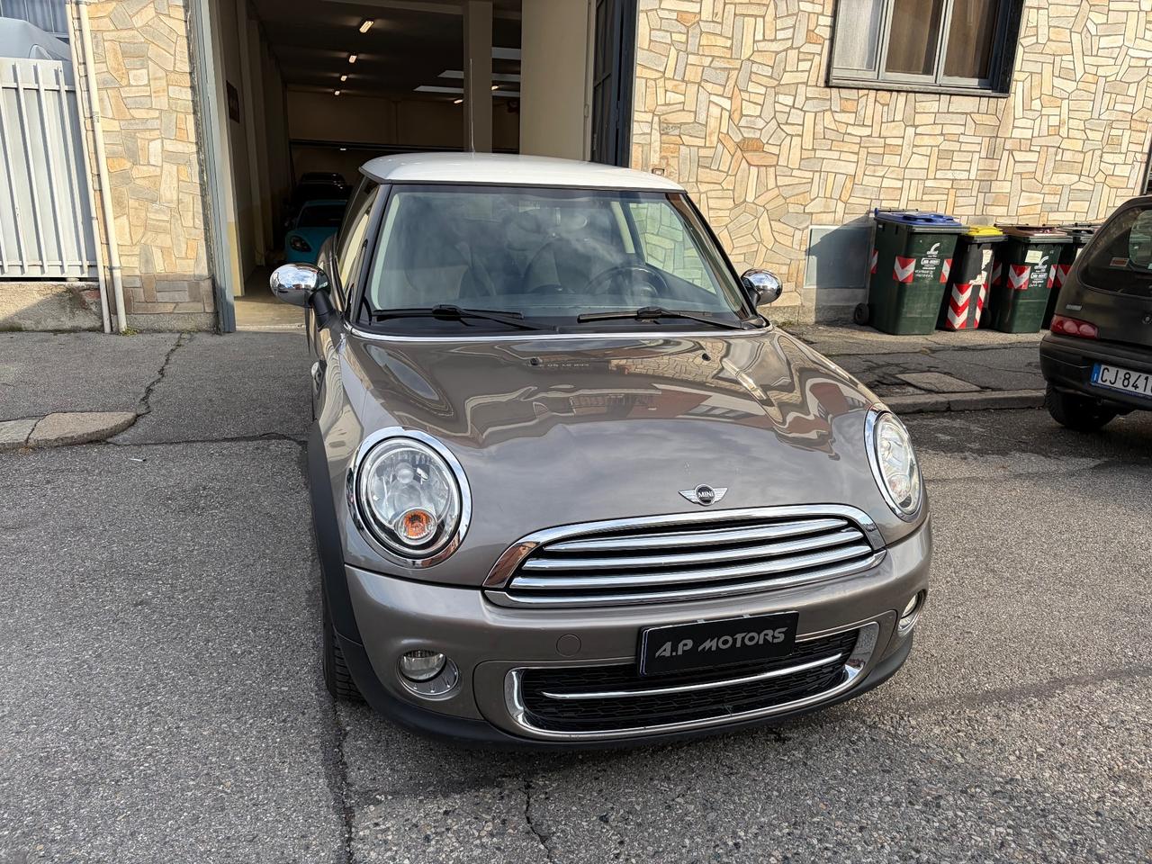 Mini 2.0 16V Cooper D Automatica