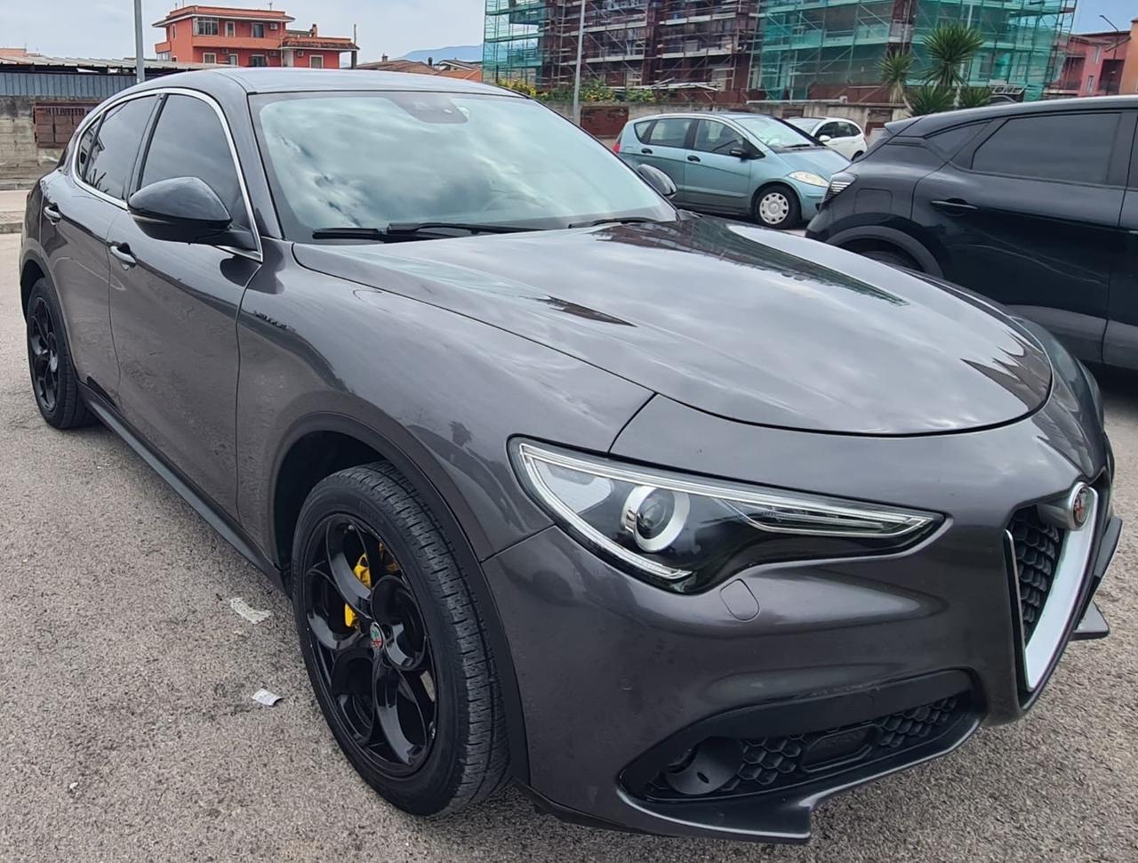 Alfa Romeo Stelvio 2.2 Turbodiesel 210 CV AT8 Q4 Executive
