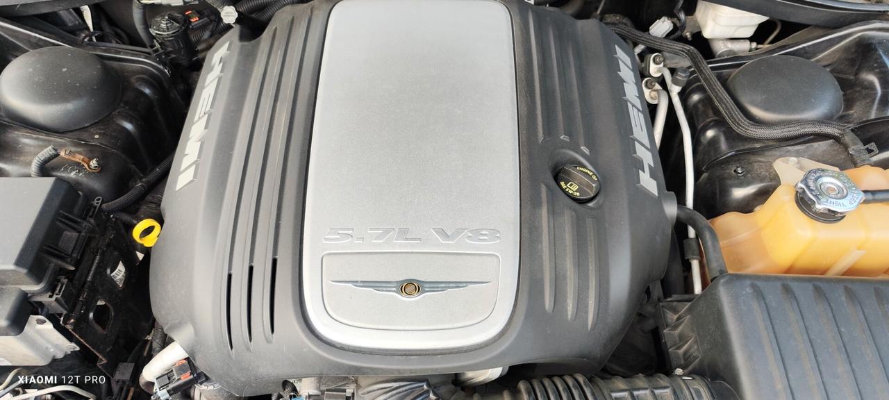 RARA Chrysler 300C (5.700 V8 340cv HEMI) AWD