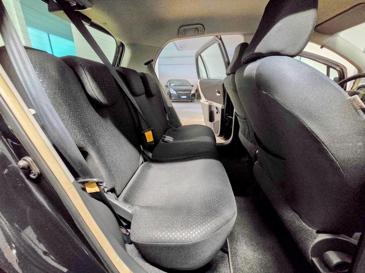 Toyota Yaris 1.0 5 porte Sol