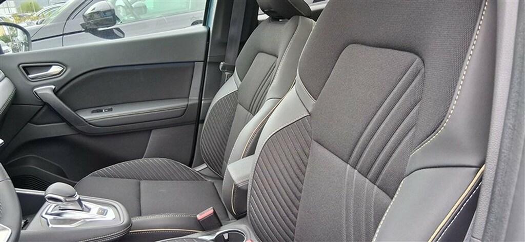 Renault Captur 1.6 E-Tech full hybrid Iconic Auto