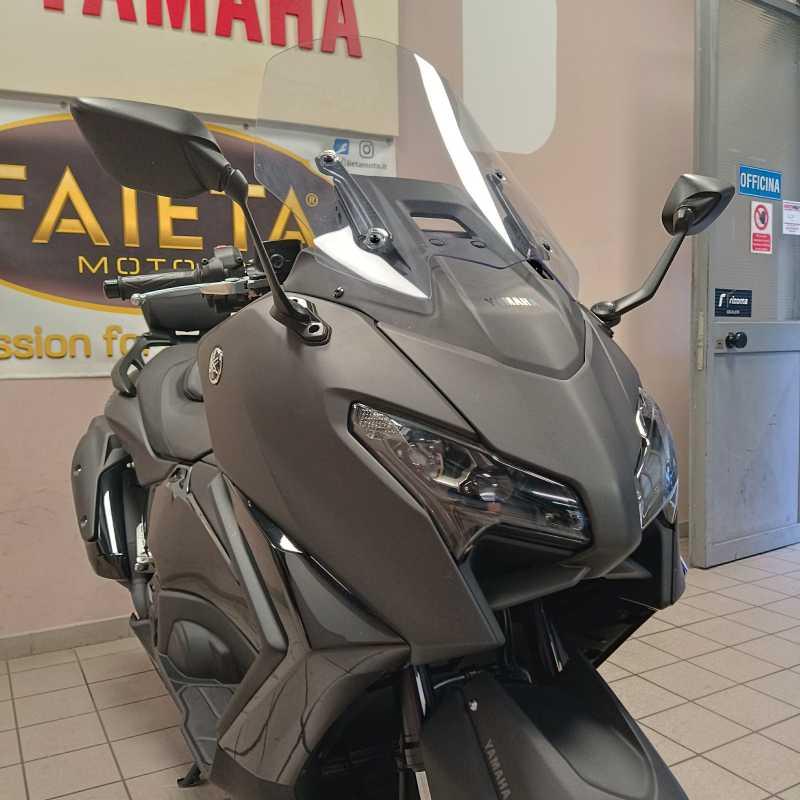 Yamaha T-Max 560 - 2025