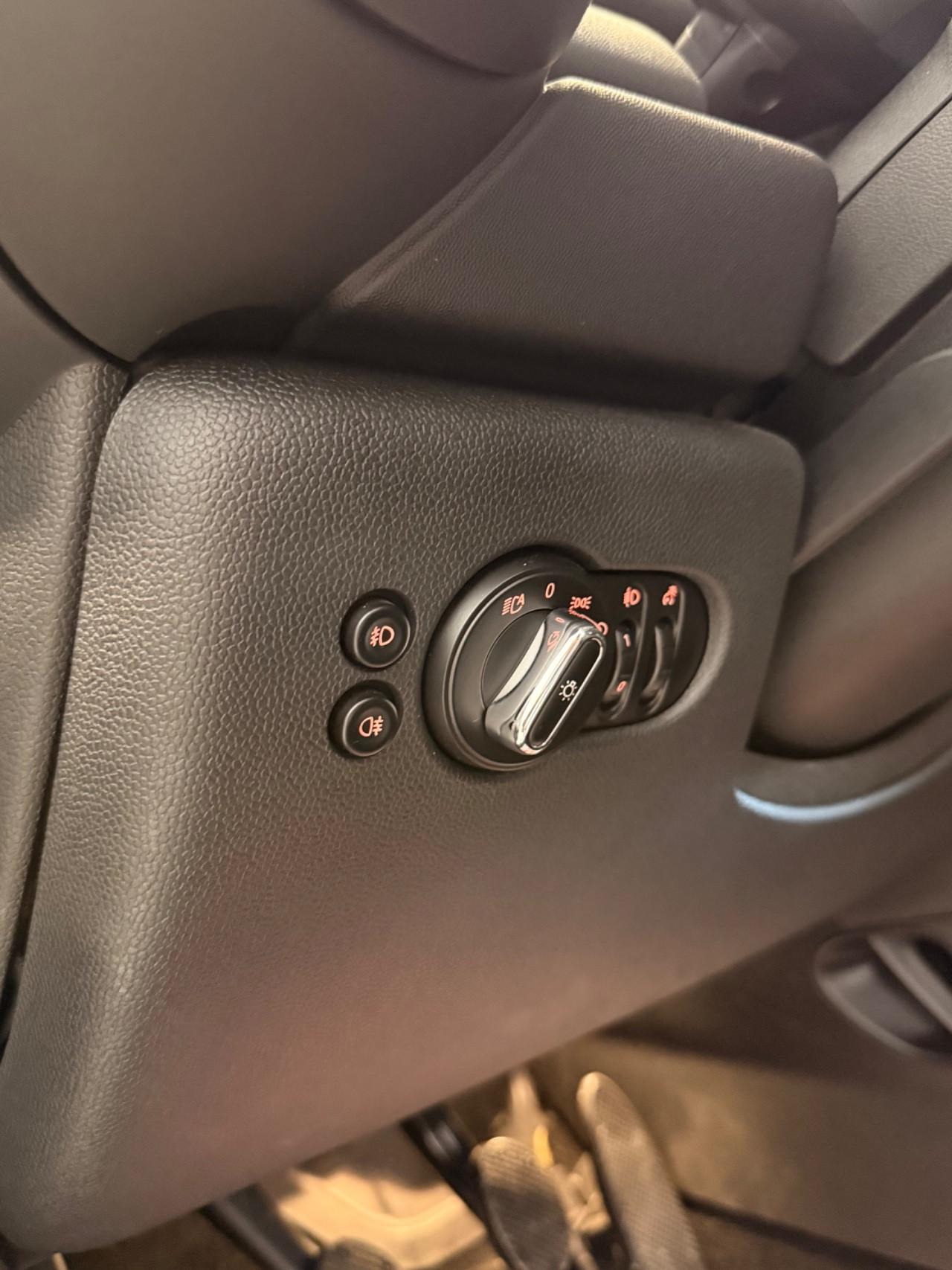 MINI One 1,2 102CV NEOPATENTATI