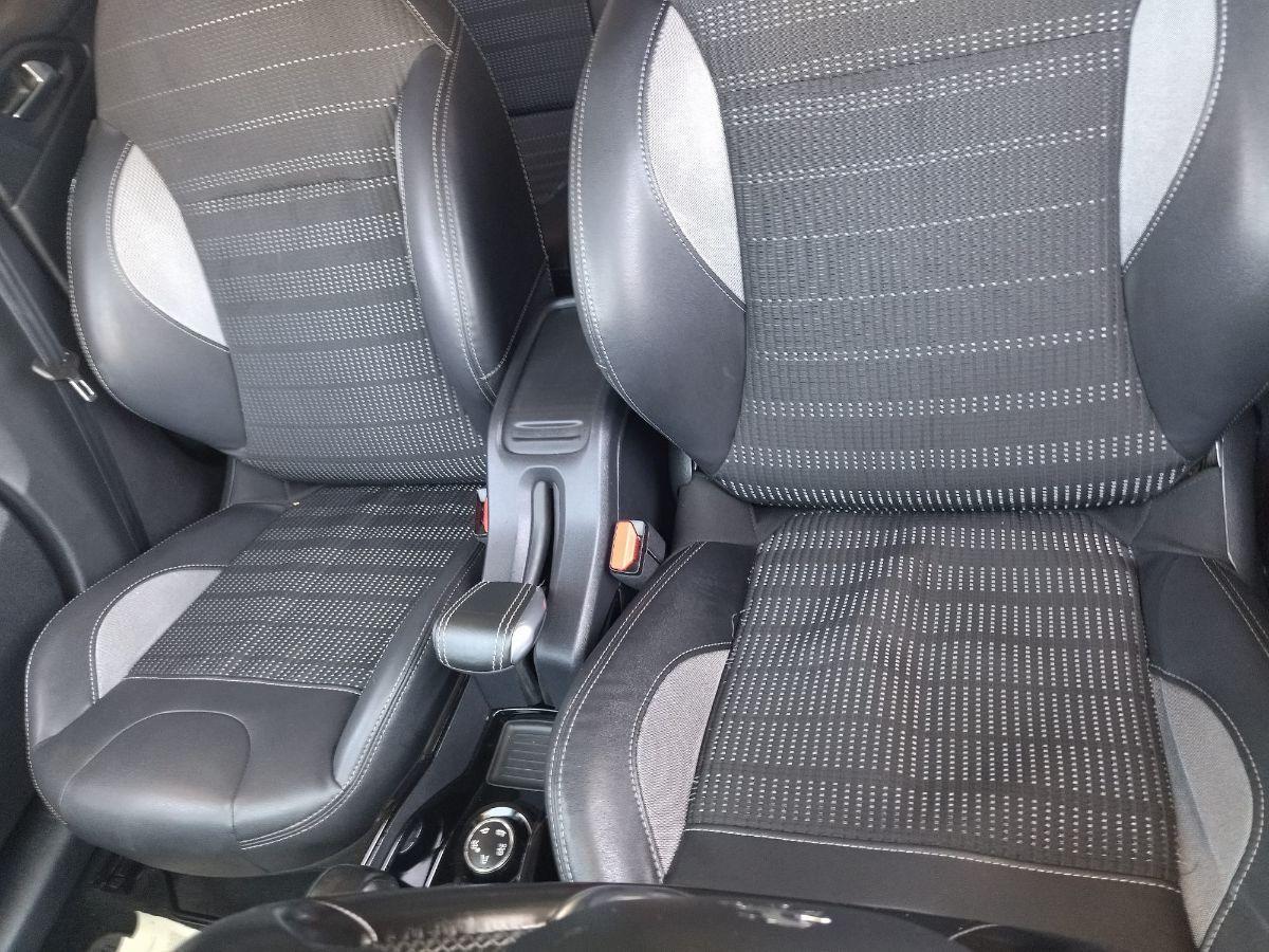 PEUGEOT 2008 BlueHDi 100 Allure NAV/SENS.