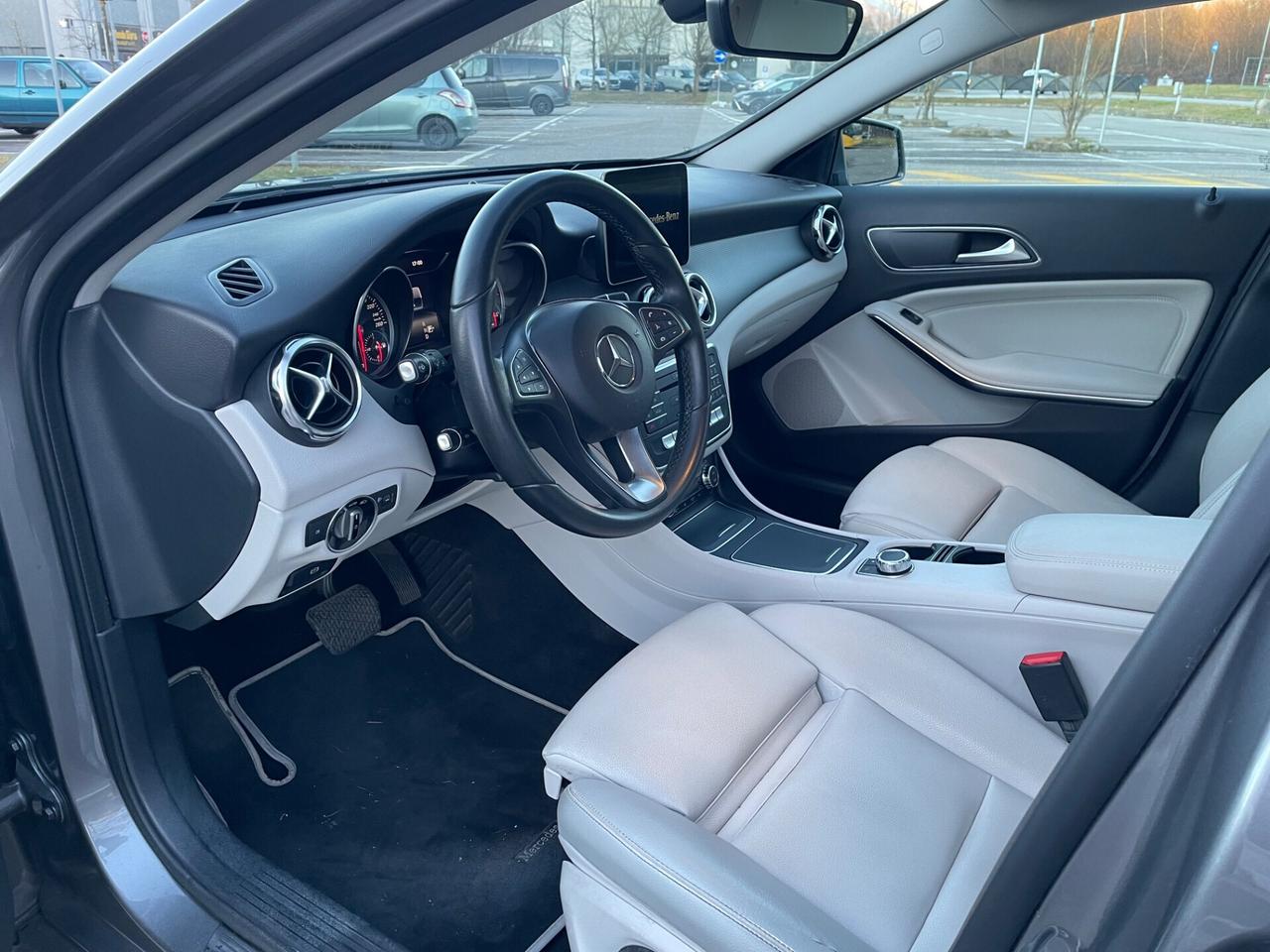 Mercedes-benz GLA 200 d Automatic*Navi*Pelle*