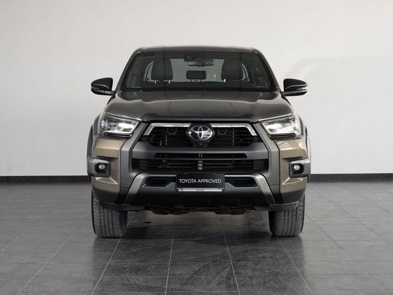 Toyota Hilux 2.8 D A/T 4WD 4 porte Double Cab Invincible