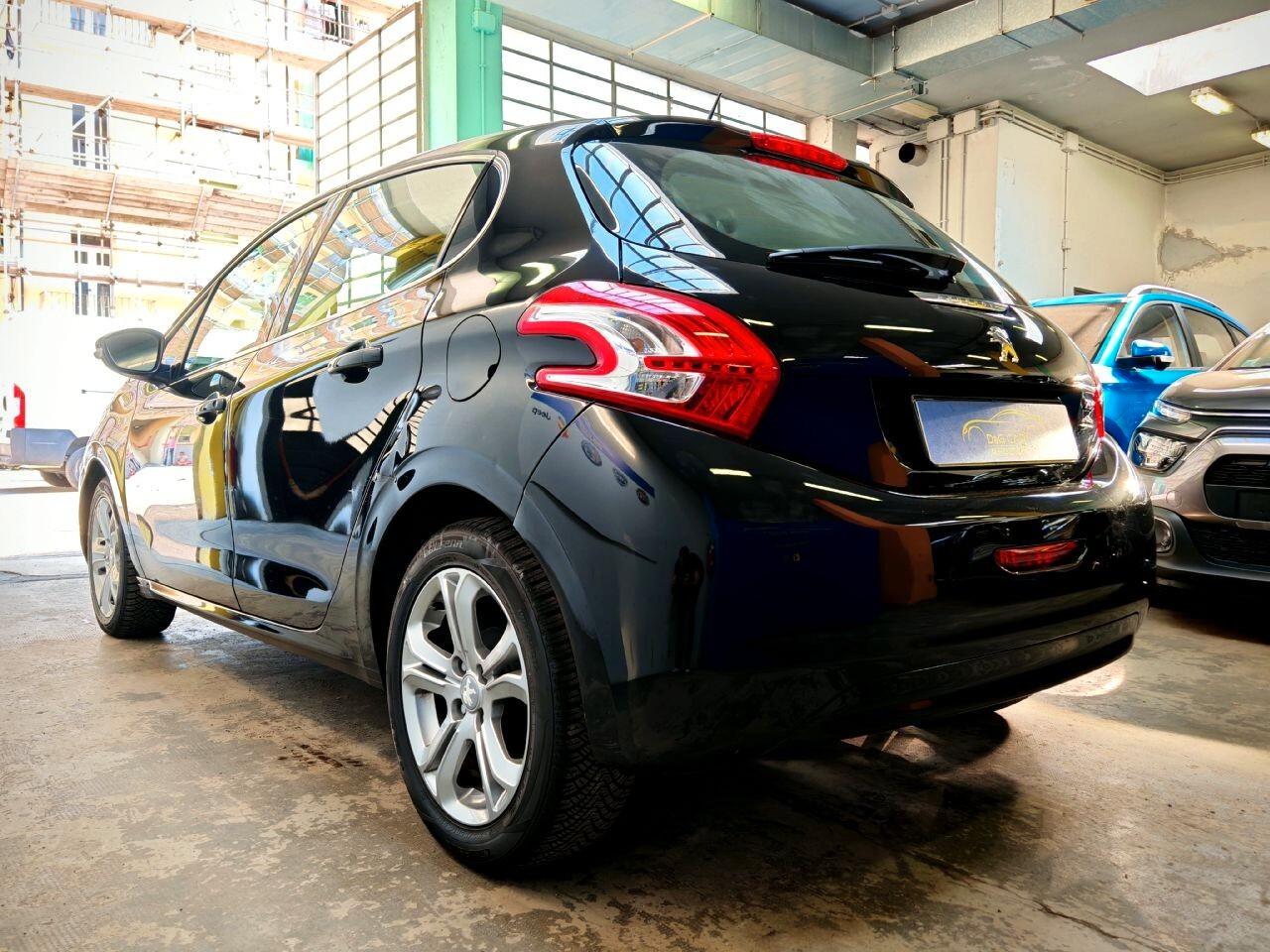 Peugeot 208 1.4 HDi 5 porte Allure