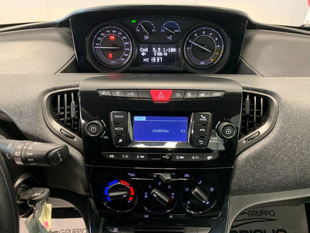 Lancia Ypsilon 1.0 Benzina Hybrid Ecochic Gold 5 Porte