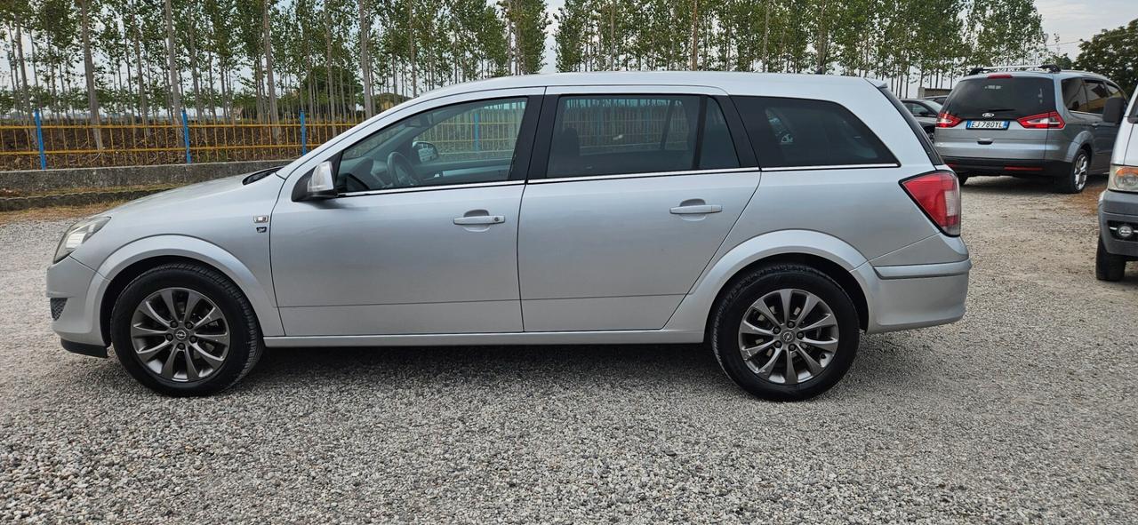 Opel Astra 1.7 CDTI 110CV ecoFLEX Station Wagon Edition