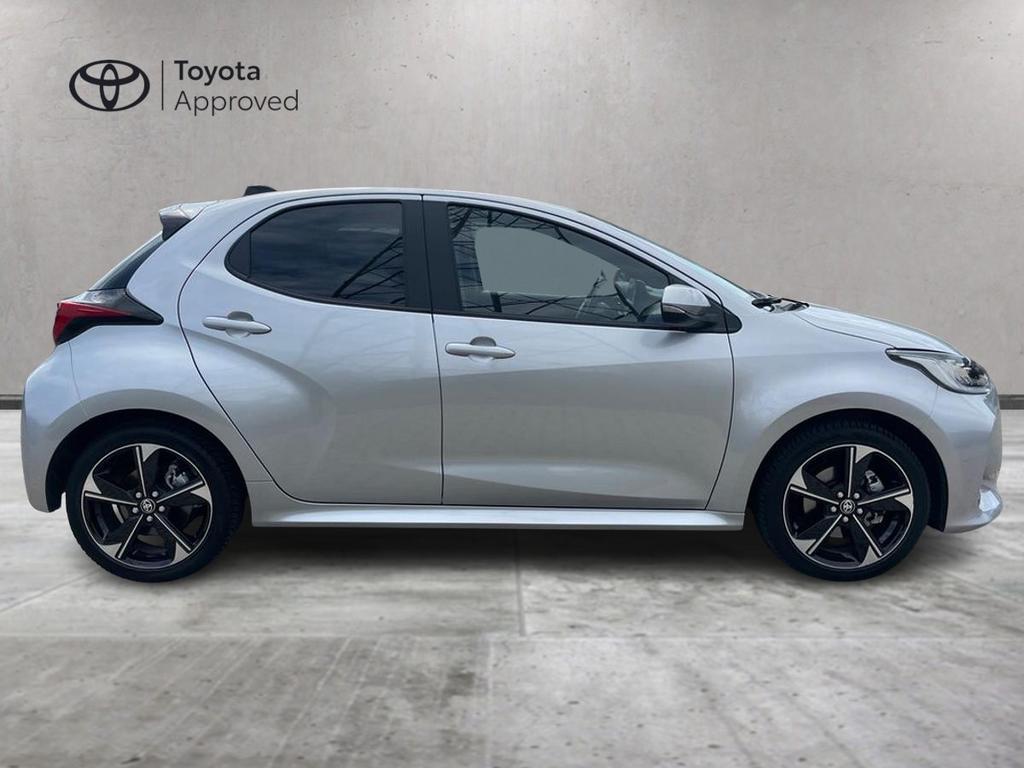 Toyota Yaris 1.5h 130 Lounge
