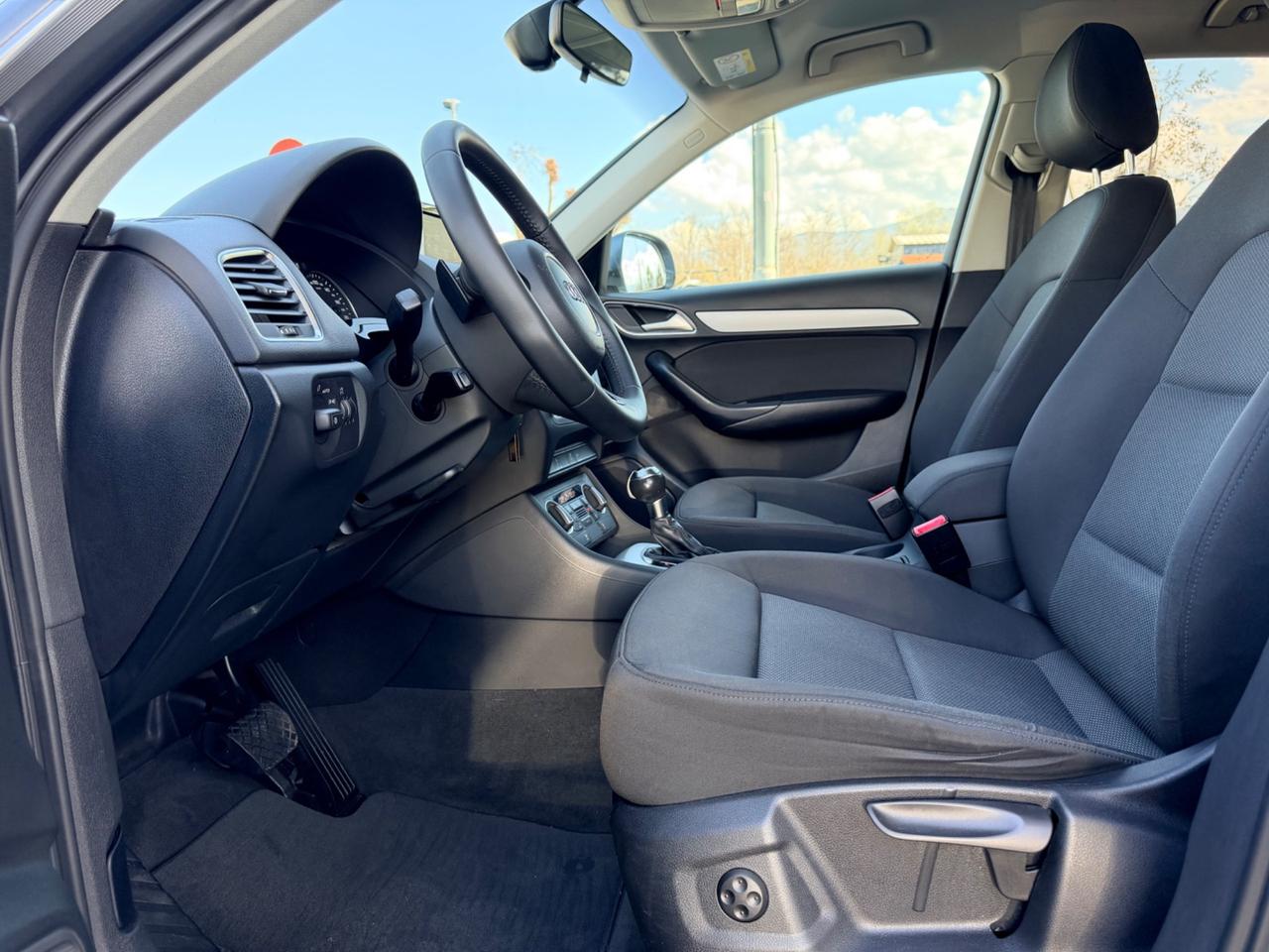 Audi Q3 2.0 TDI 120CV S tronic Sport in garanzia