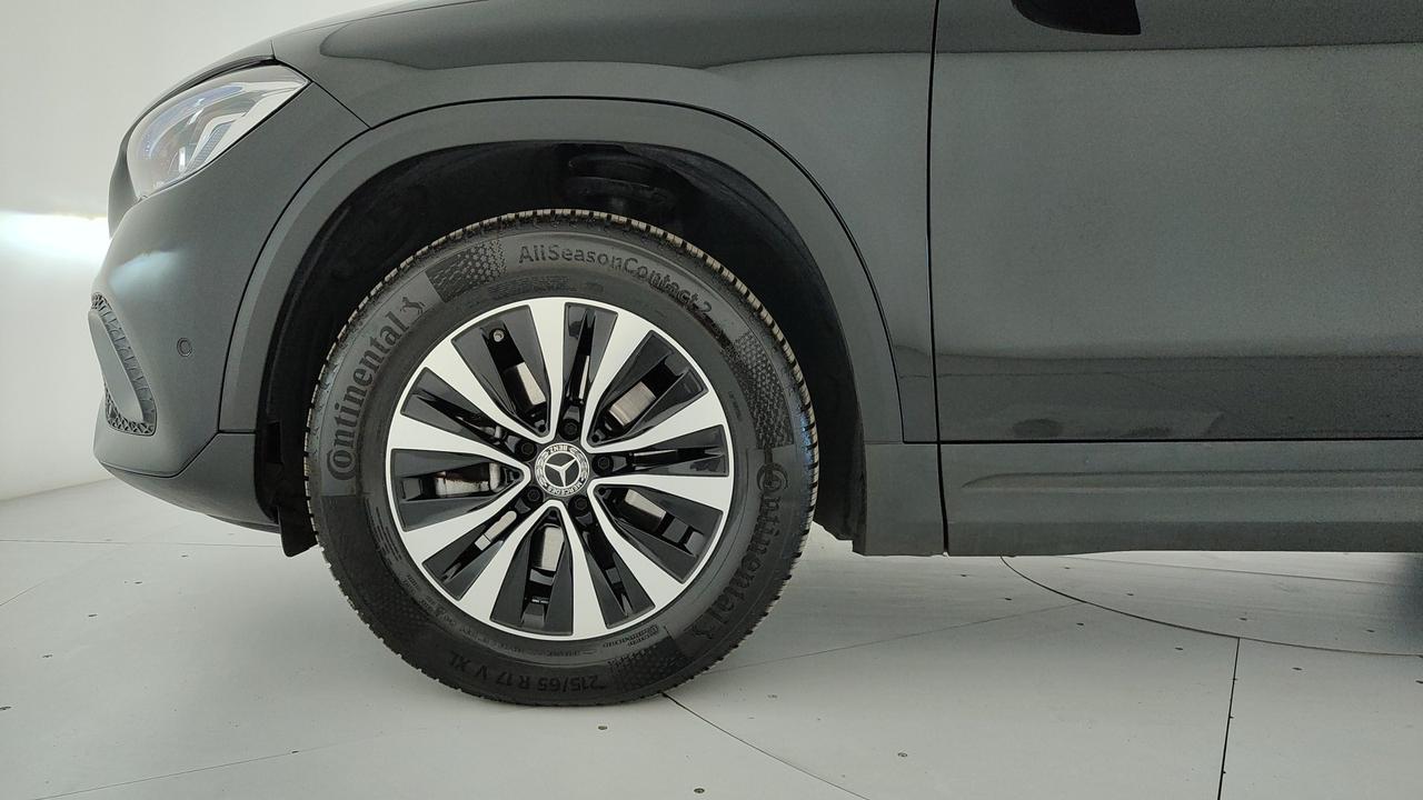 Mercedes-Benz GLA 180 d Sport auto