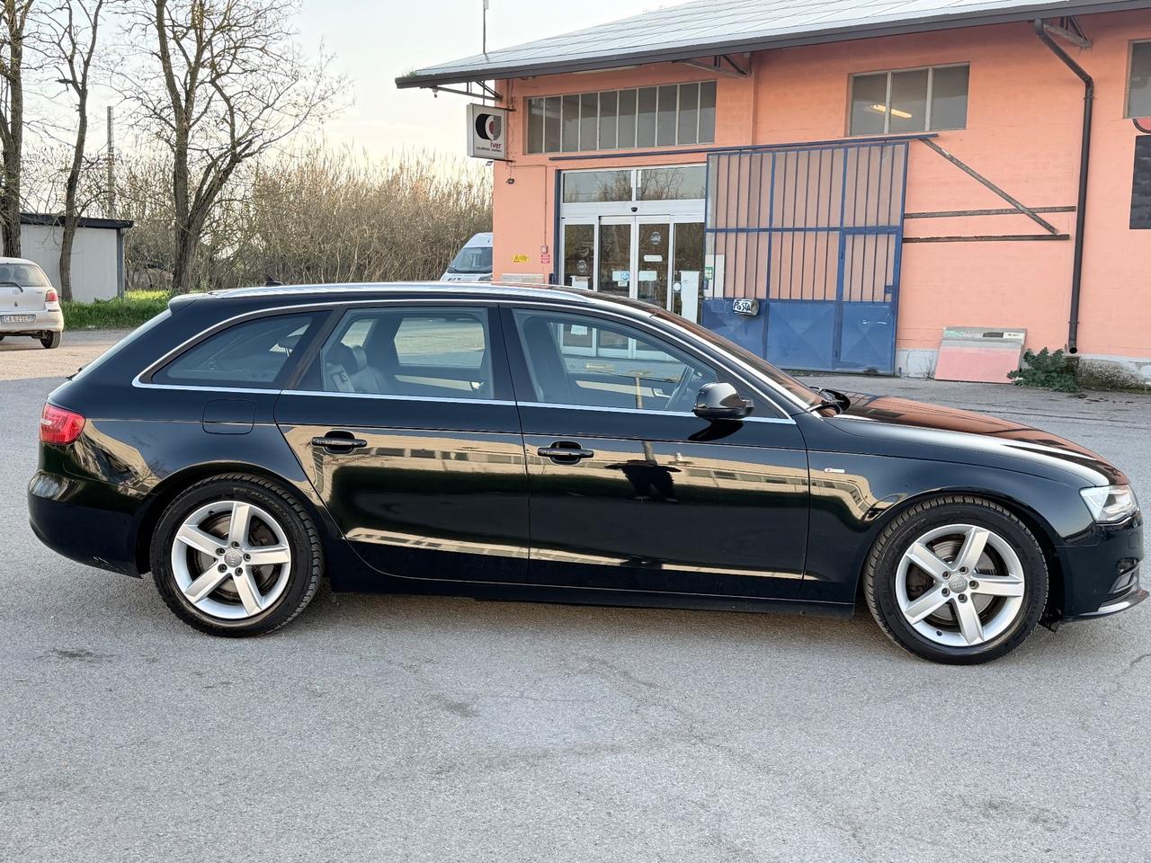 Audi A4 2.0 TDI 143CV S-Line 2014