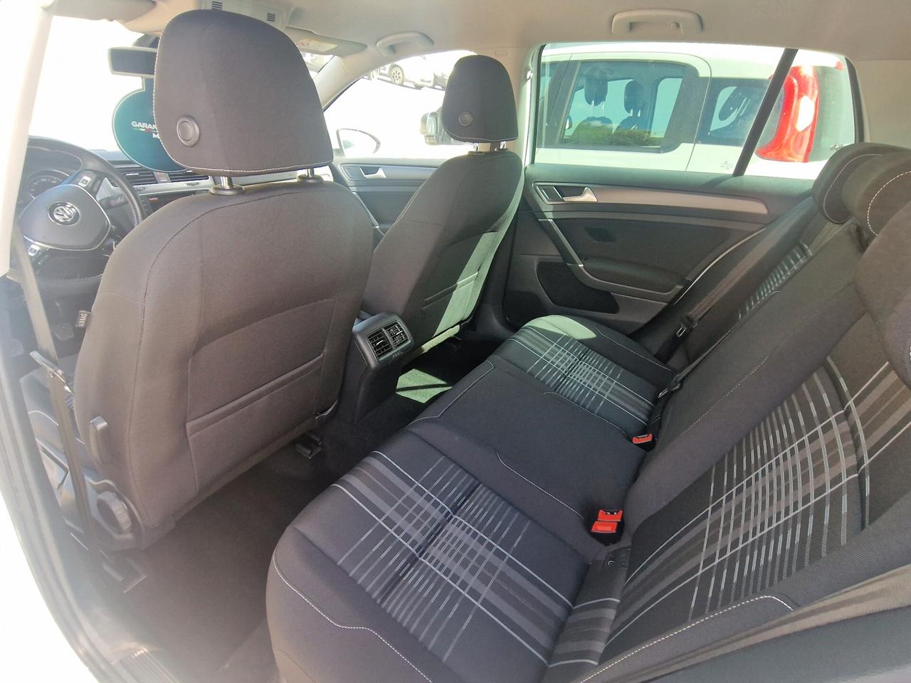 Volkswagen Golf Business 1.6 TDI 5p. Highline BlueMotion Technology