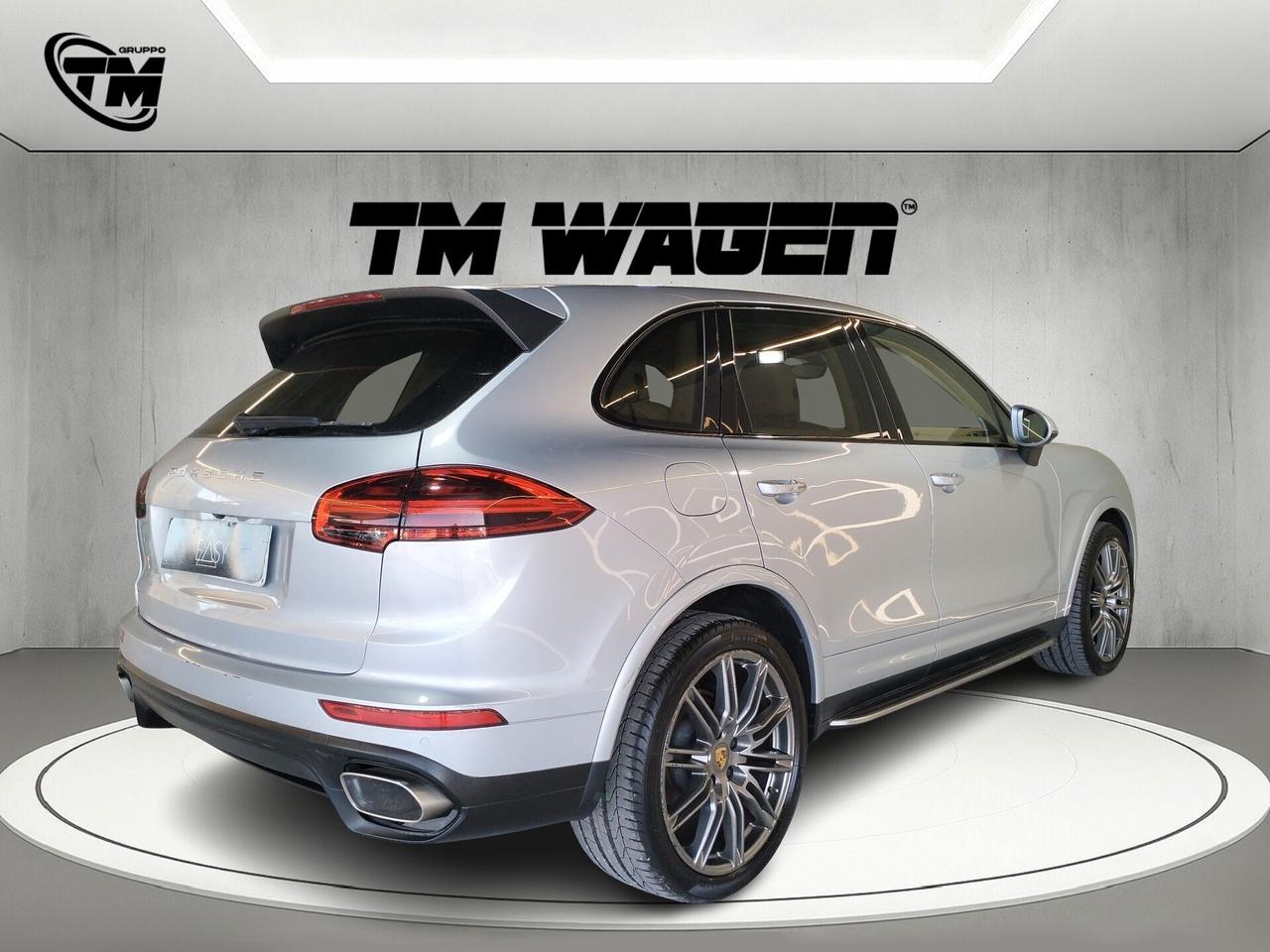 Porsche Cayenne 3.0 Platinum Edition tiptronic