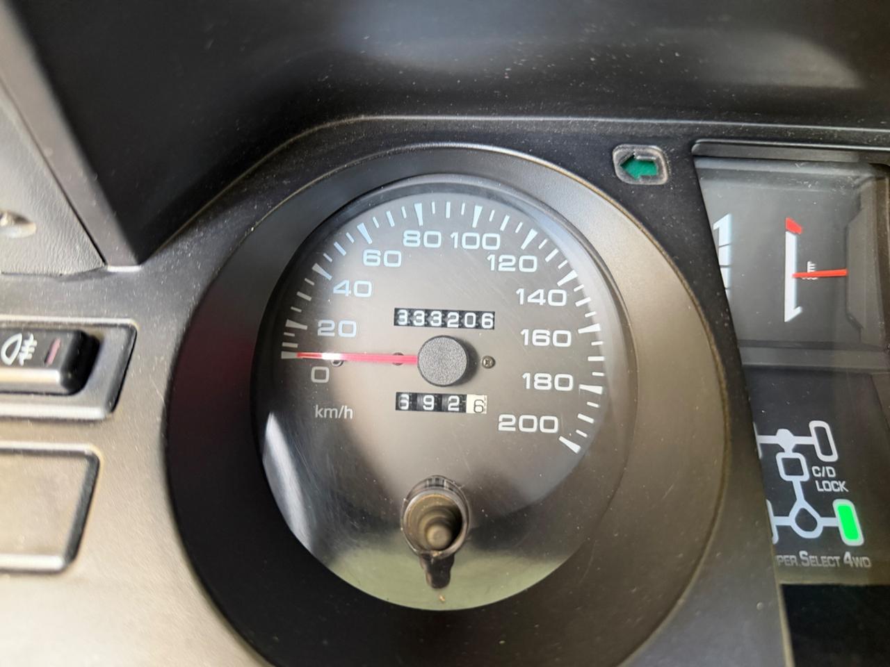 Mitsubishi Pajero 2.5 TDI GLS 3 porte Gancio T.