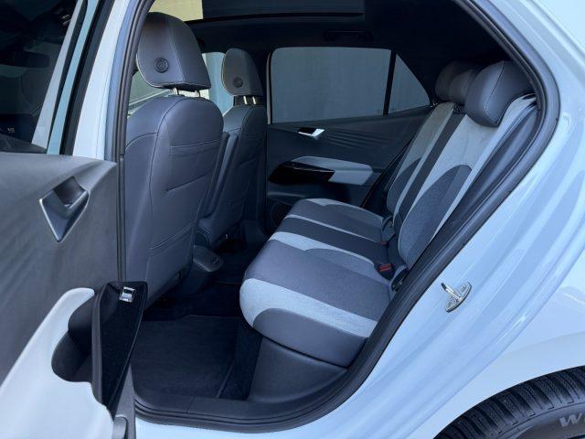 VOLKSWAGEN ID.3 1ST Max Pano Navi Matrix Camera Bluetooth