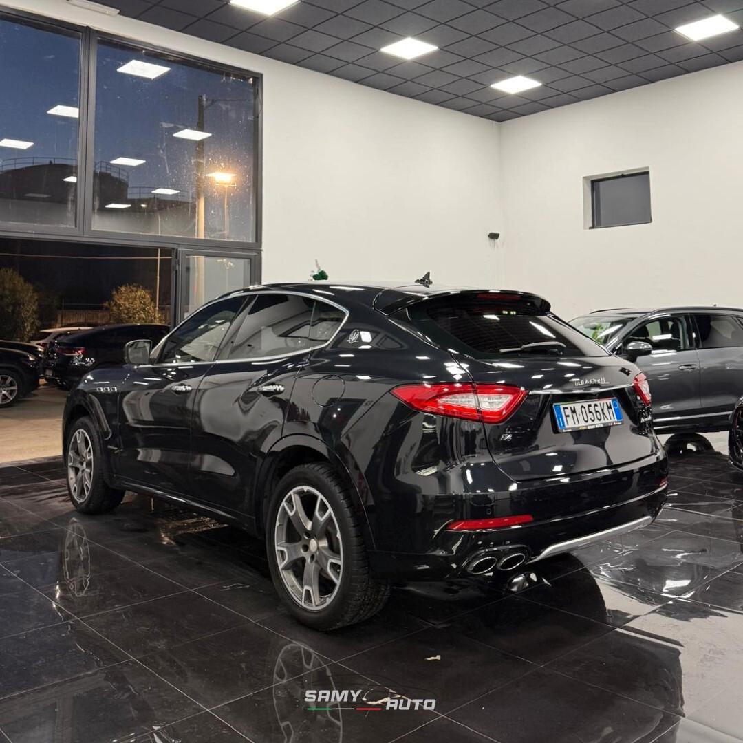 Maserati Levante V6 Diesel Granlusso Nerissimo
