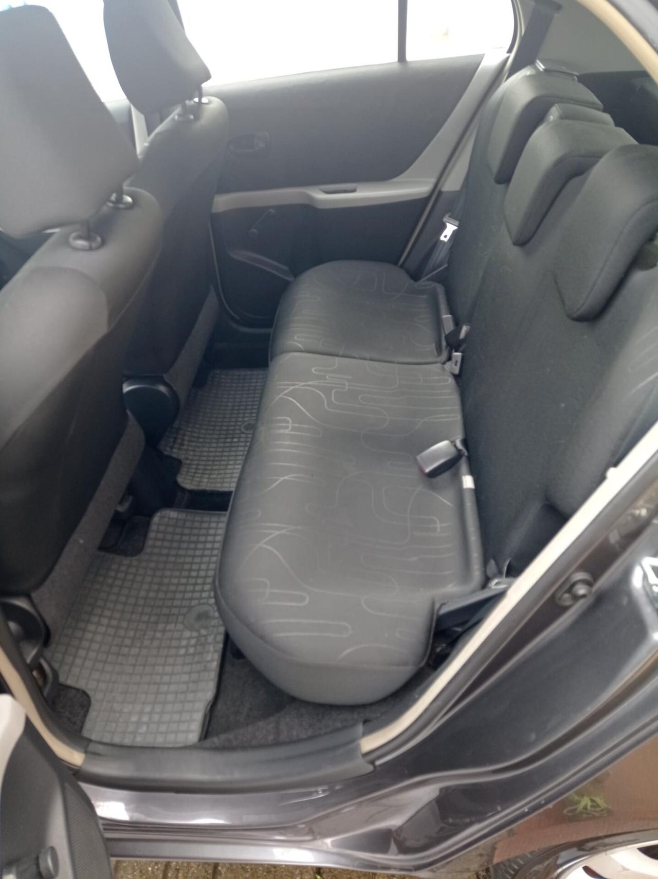 Toyota Yaris 1.0 5 porte Now(TRATTABILE