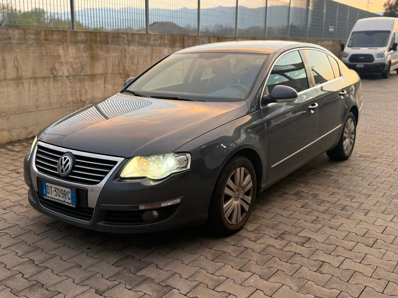 Volkswagen Passat 2.0 TDI 170CV DPF DSG Highline
