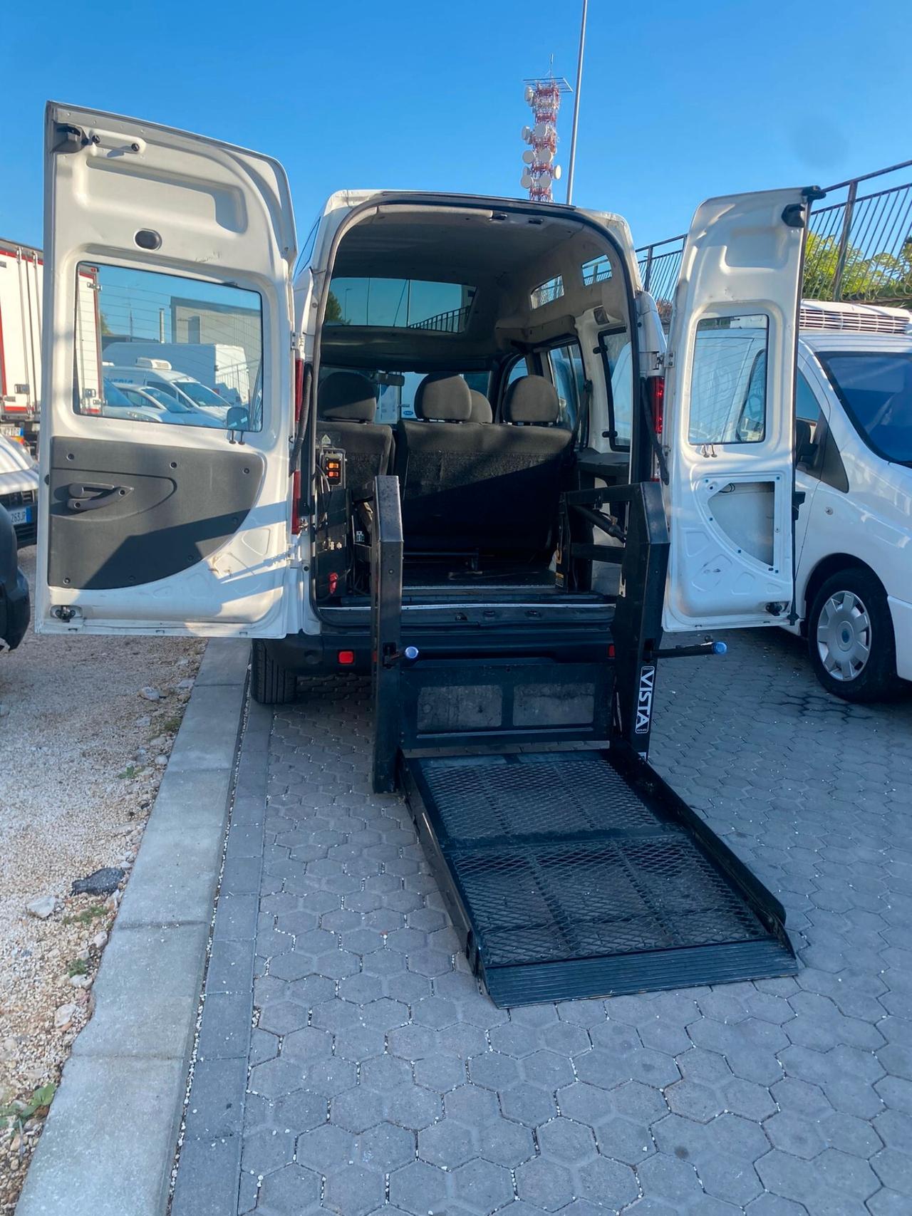Fiat Doblo Doblò 1.3 MJ adibito a TRASPORTO DISABILI