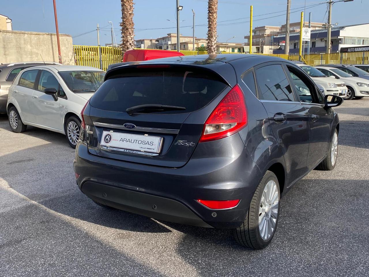 Ford Fiesta 1.4 TDCi 5p. Titanium