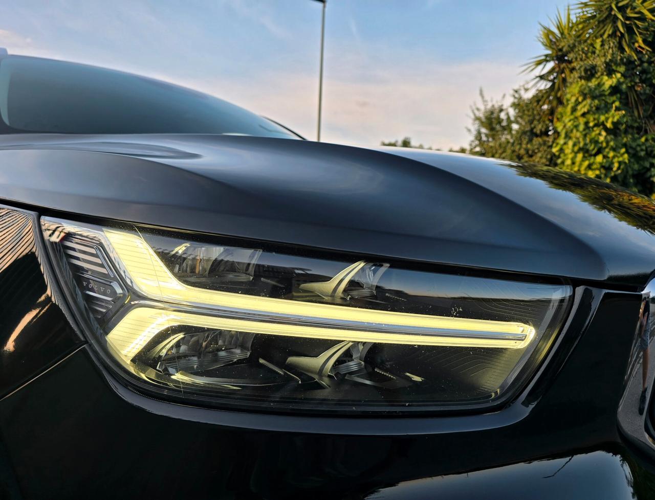 VOLVO XC40 D3 AUTOMATICA 2020 NUOVISSIMA
