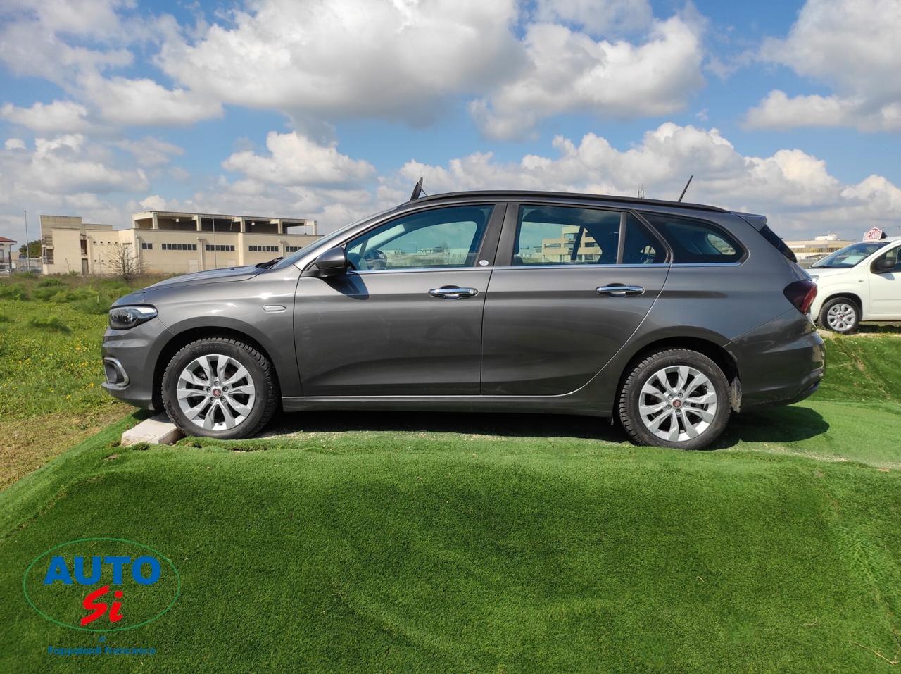 Fiat Tipo 1.6 Mjet - 120cv CAMBIO AUTOMAT