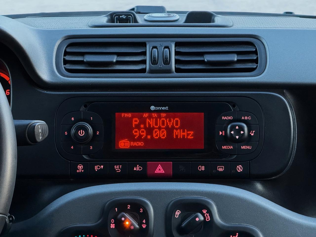 Fiat Panda 1.0 Firefly Hybrid City Life S 69CV IVA ESP