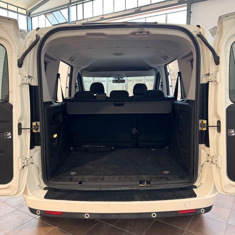 FIAT DOBLO' 1.6mjt 105cv AUTOCARRO 5 POSTI