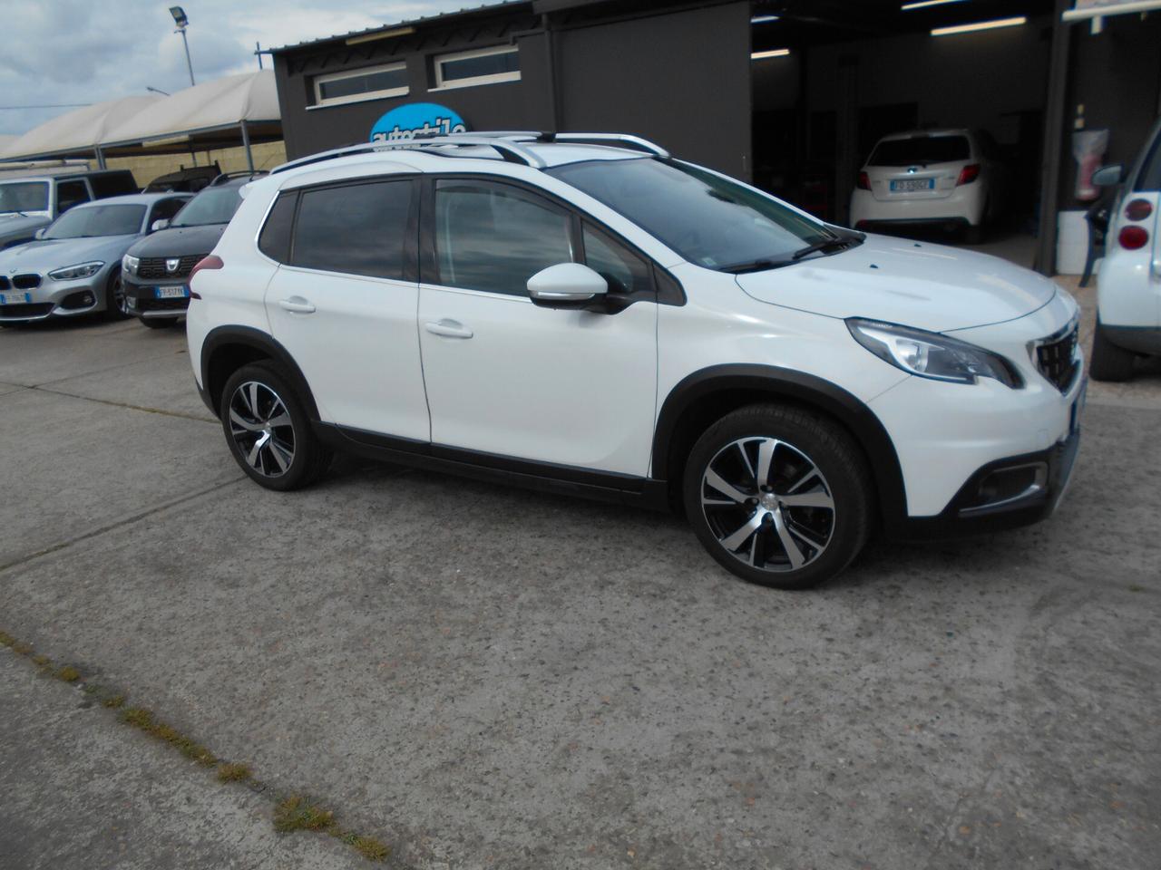 Peugeot 2008 BlueHDi 100 S&S Black Matt