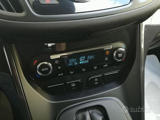 FORD Kuga 2.0 TDCI 150 CV S&S 4WD Powershift Tit