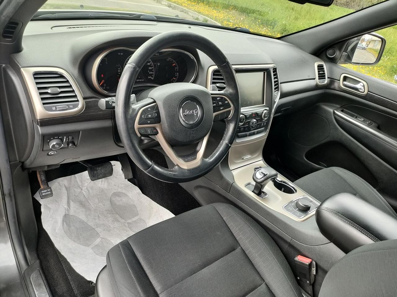 JEEP Grand Cherokee 3.0 crd Laredo auto 248cv