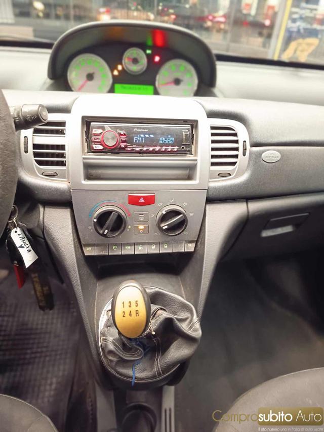 LANCIA Ypsilon 1.2 69 CV Unyca