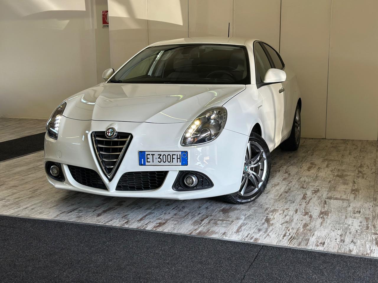 Alfa Romeo Giulietta 1.6 JTDm-2 105 CV Exclusive Ok Neopatentati