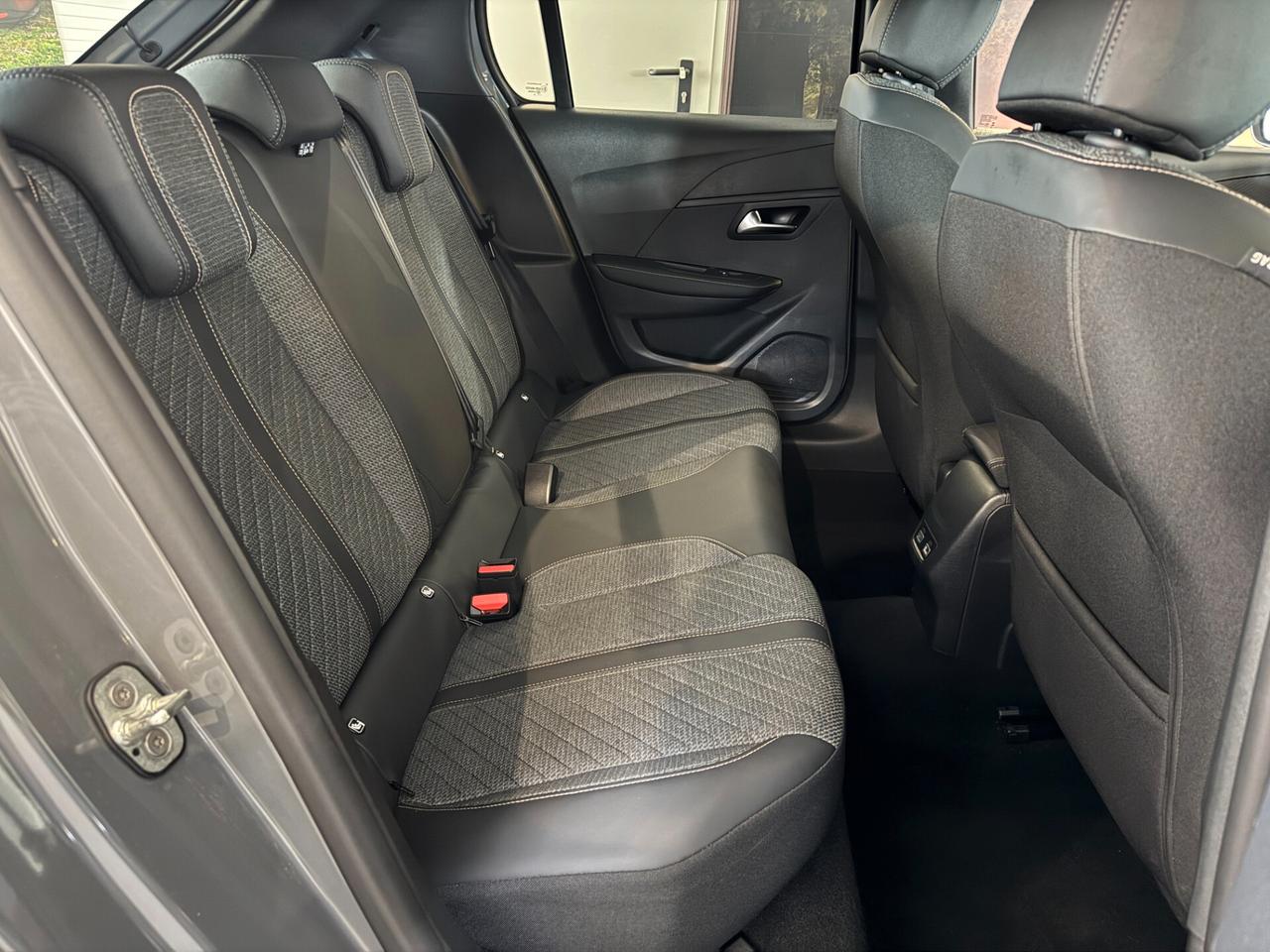 PEUGEOT 208 1.2 PURETECH ALLURE 2025