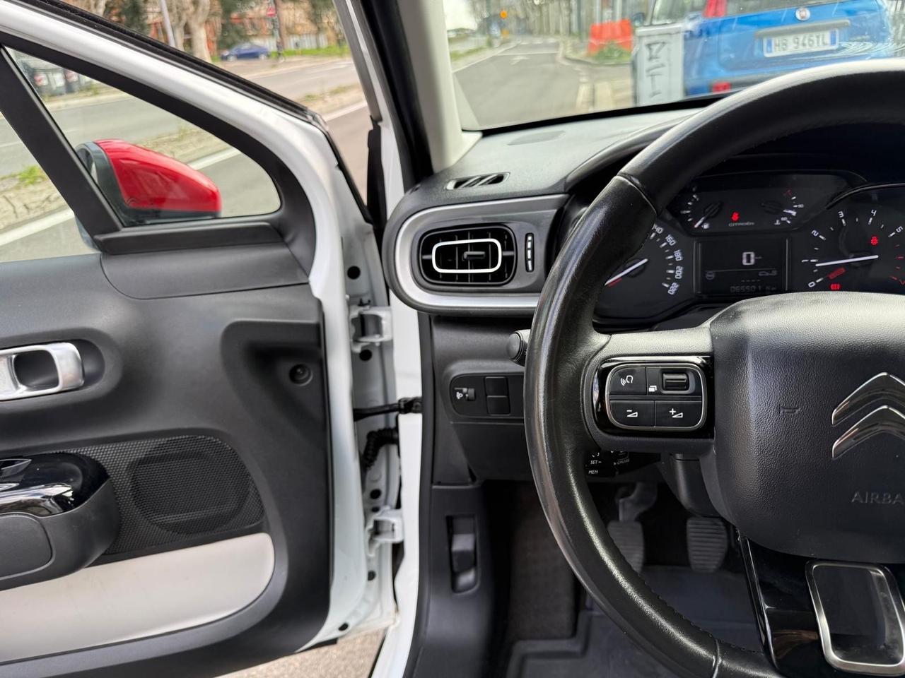 Citroen C3 83cv Benzina 5 porte Shine Navi bicolor pdc
