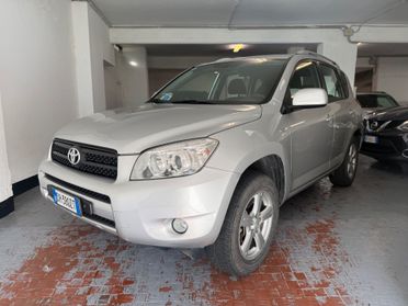 Toyota RAV 4 RAV4 2.2 D-4D 136 CV Sol