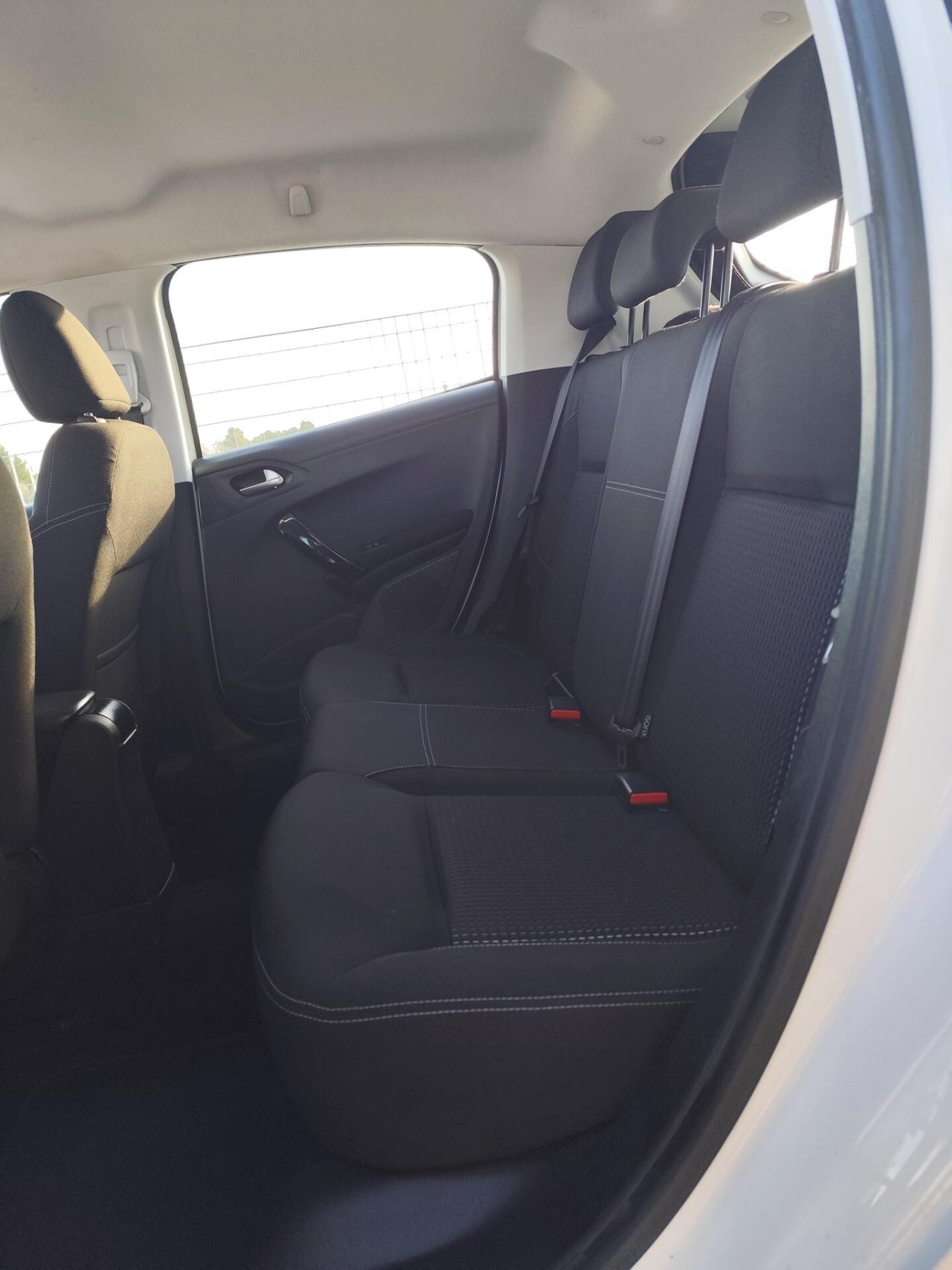 Peugeot 208 BlueHDi 75 5 porte Allure