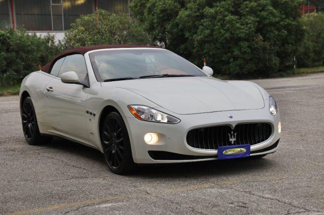 MASERATI GranCabrio 4.7 V8