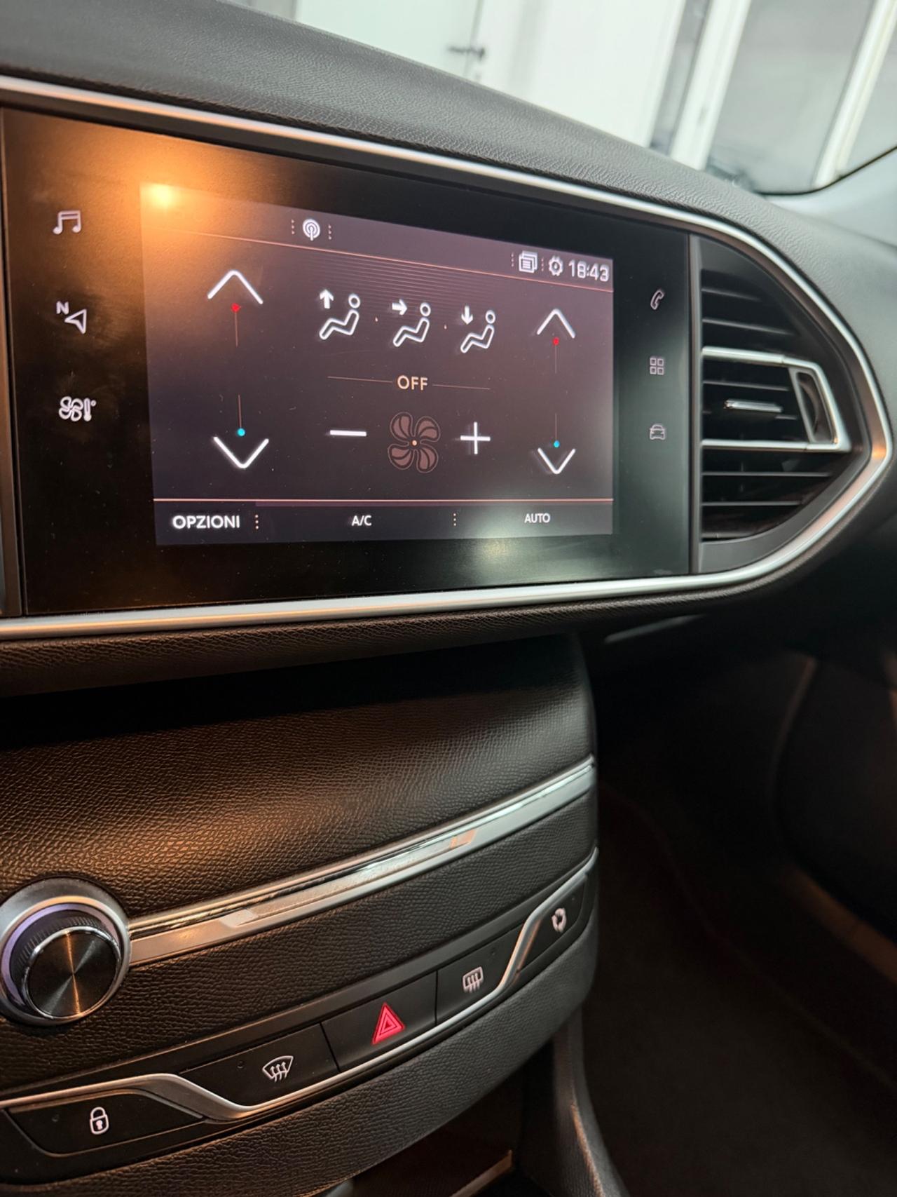 Peugeot 308 BlueHDi 130 S&S Allure FINANZIABILE