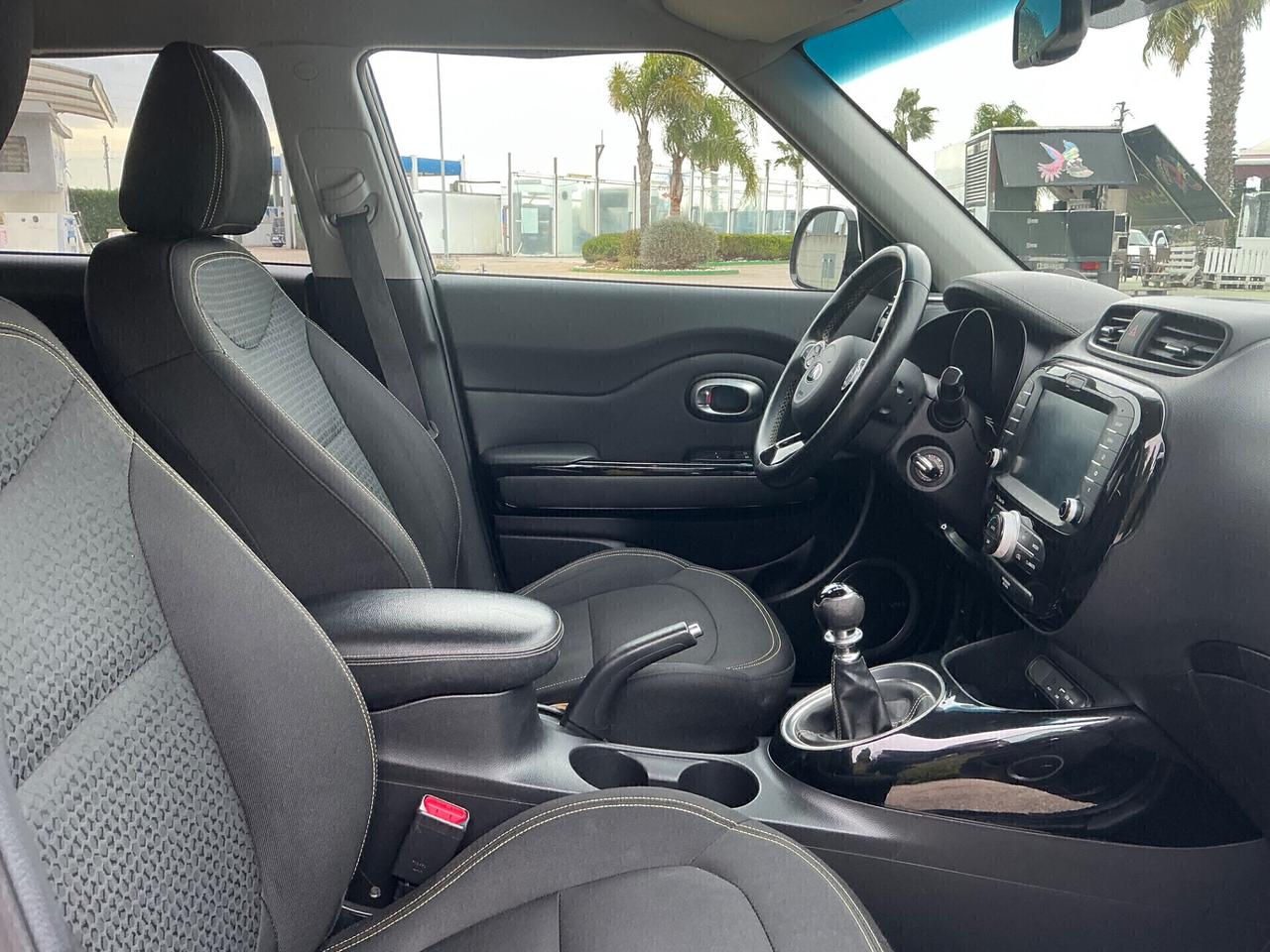 KIA SOUL 1.6 CRDI 136 Cv STRAFULL BI-COLOR 10/2016