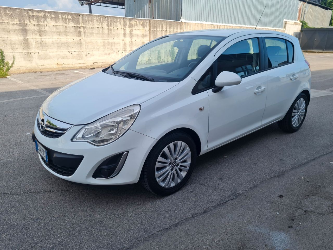 Opel Corsa 1.2 85CV 5 porte GPL-TECH Edition