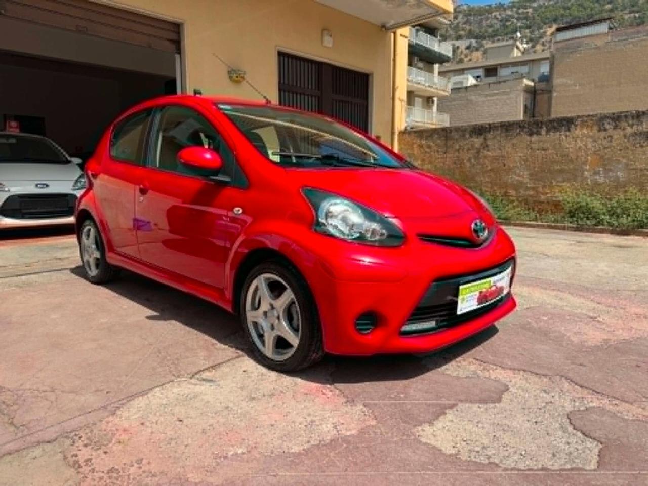 TOYOTA AYGO 1.0 68CV 2014 EURO 5 FULL BENZINA