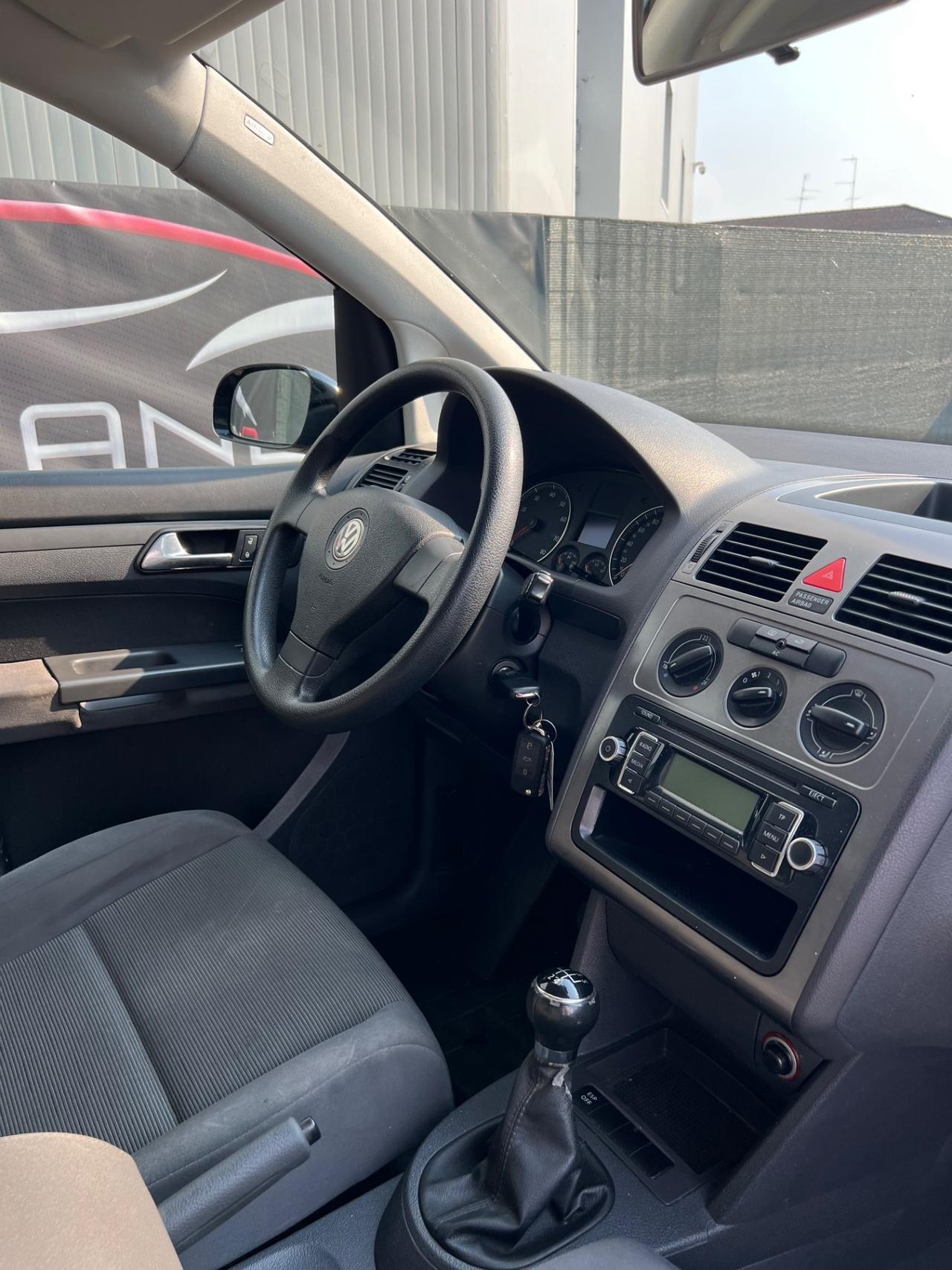 Volkswagen Touran 1.6 Trendline Bifuel GPL RINNOVATO
