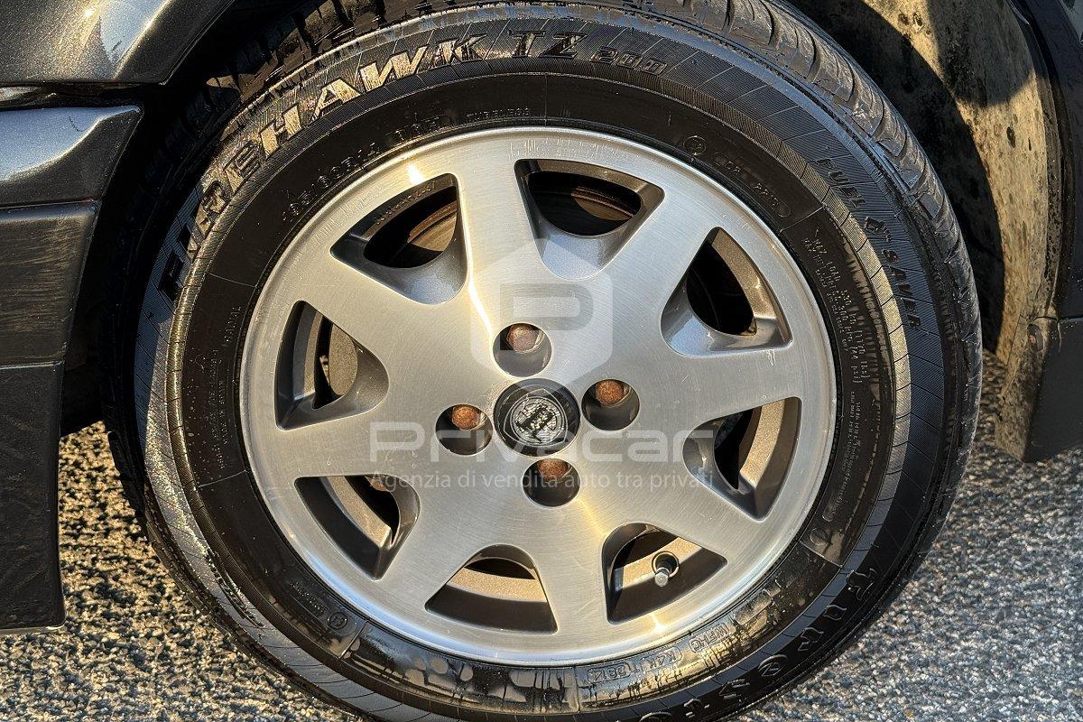 LANCIA Thema 2.0 i.e. 16V cat LS