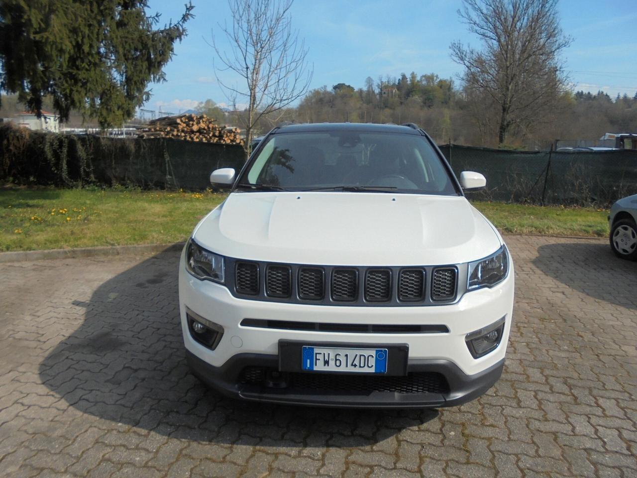 Jeep Compass 1.4 MultiAir 2WD Night Eagle con gancio traino estraibile